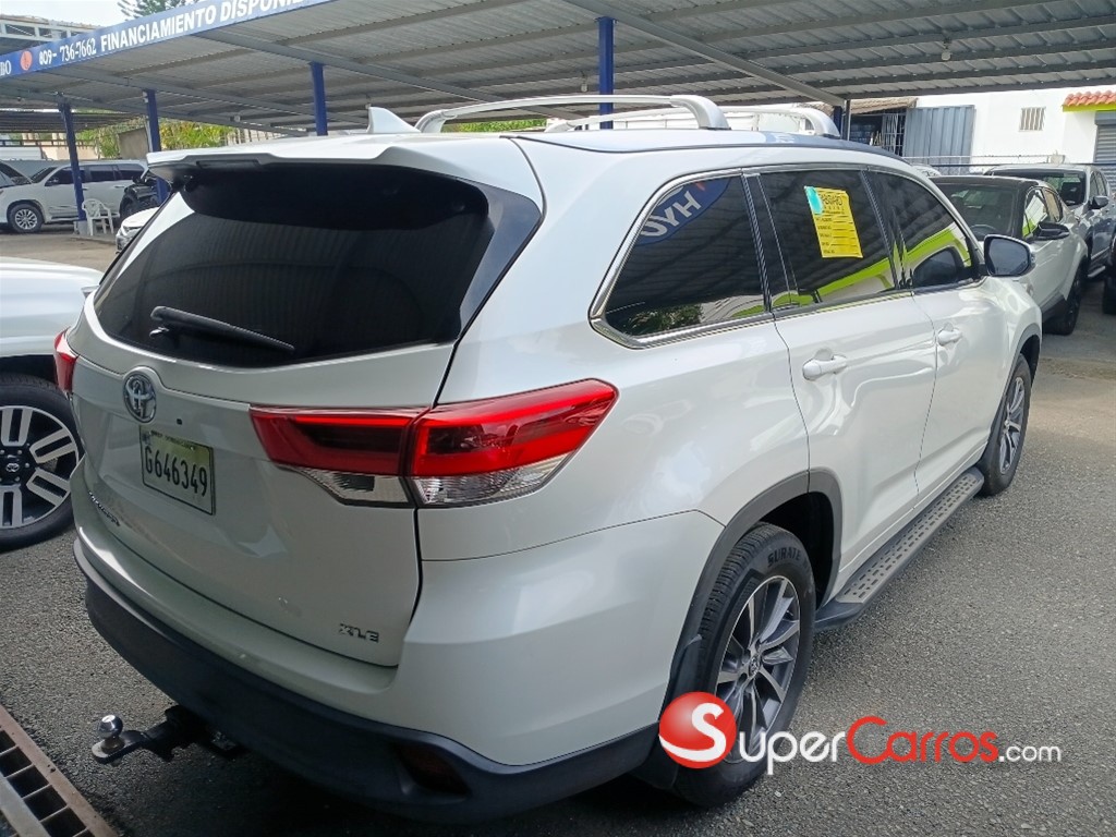 2018 Toyota Highlander XLE — foto 6 / 10