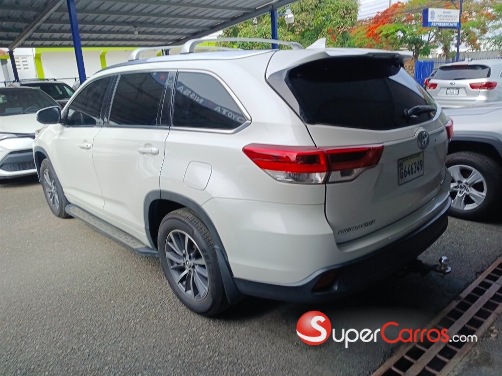 2018 Toyota Highlander XLE — foto 7 / 10