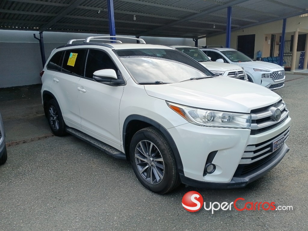 2018 Toyota Highlander XLE — foto 9 / 10