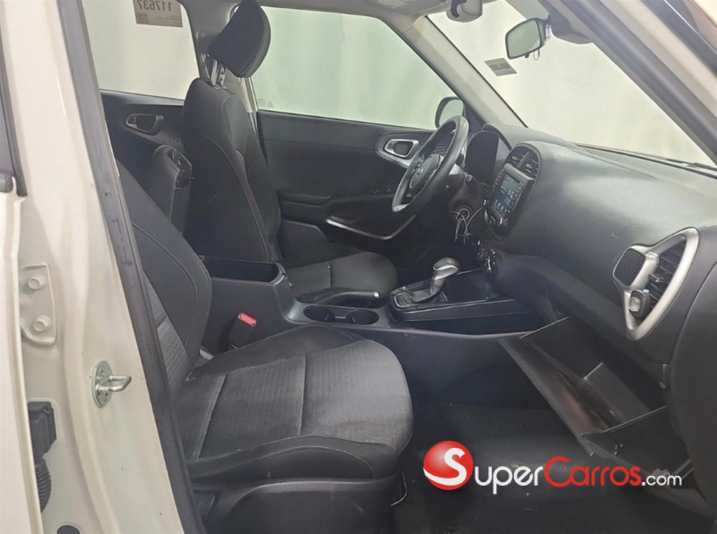 2021 Kia Soul S — foto 8 / 12