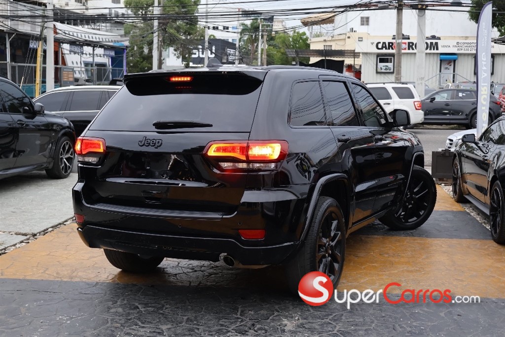 2021 Jeep Grand Cherokee Laredo — foto 5 / 11