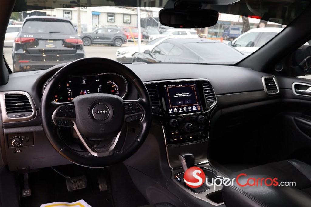 2021 Jeep Grand Cherokee Laredo — foto 8 / 11