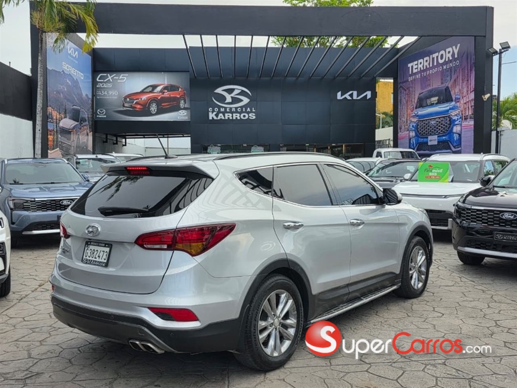2017 Hyundai Santa Fe — foto 6 / 12