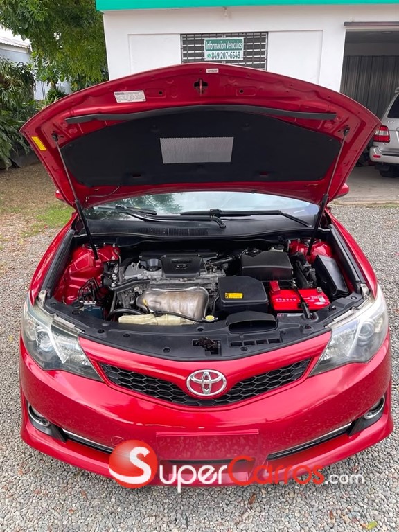 2014 Toyota Camry SE — foto 4 / 7