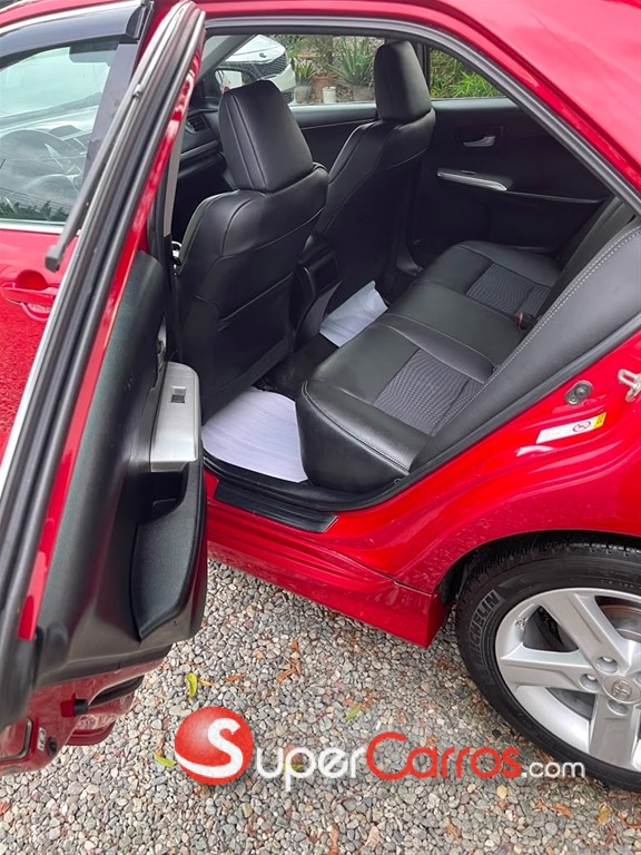 2014 Toyota Camry SE — foto 7 / 7