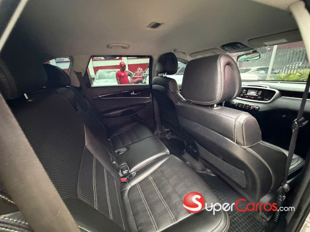 2016 Kia Sorento — foto 6 / 7