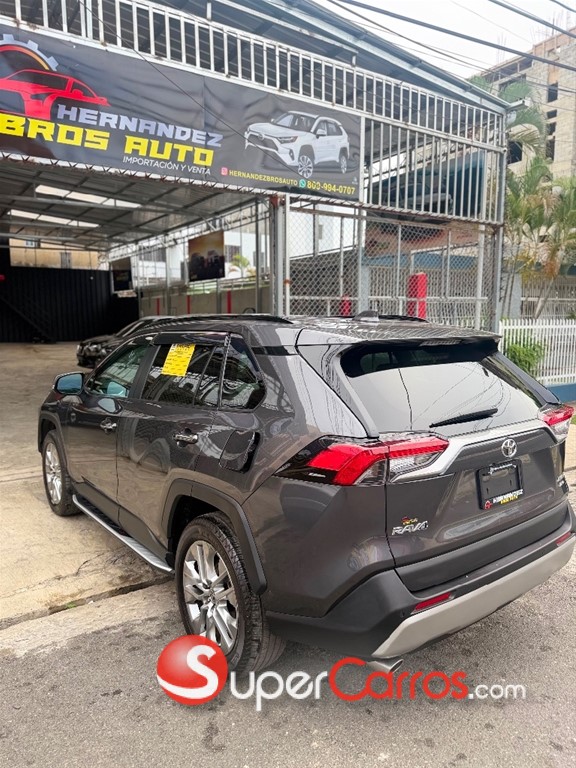 2023 Toyota RAV4 Limited — foto 9 / 11