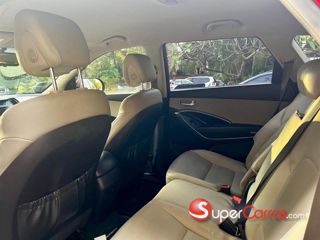 2016 Hyundai Santa Fe — foto 8 / 11