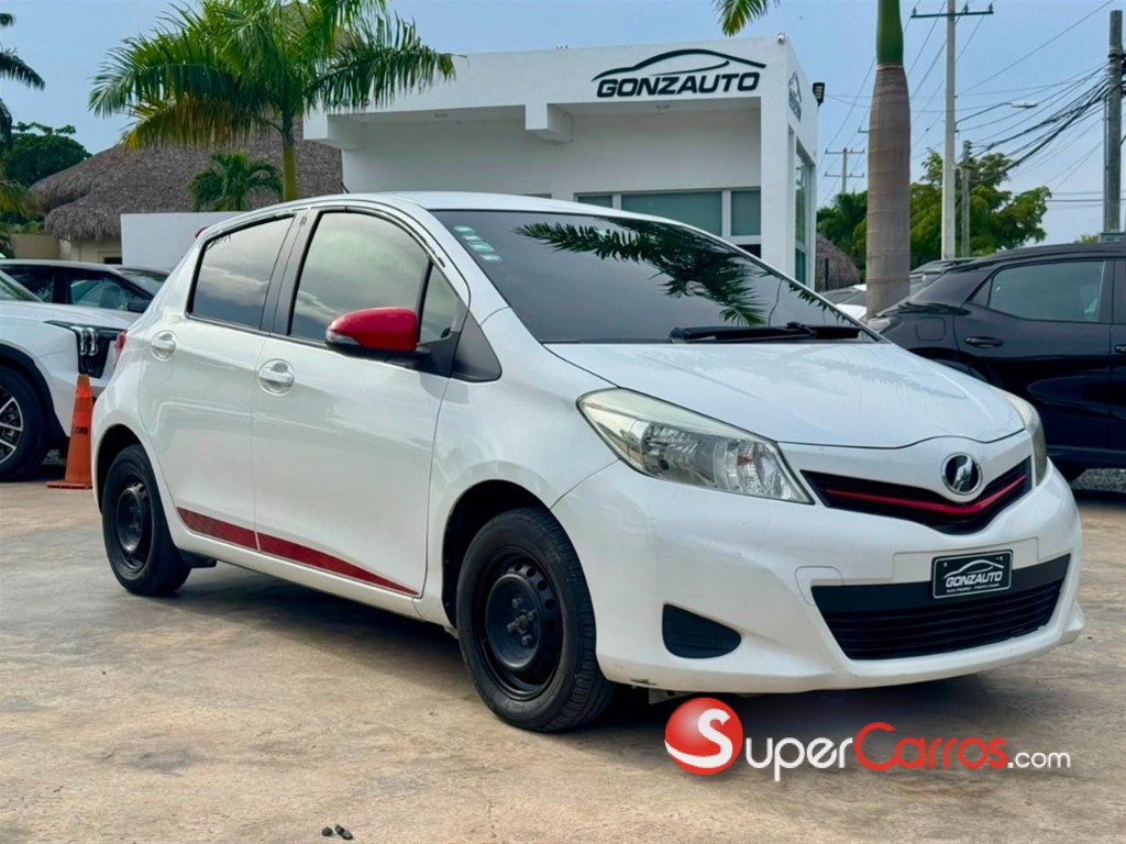 2014 Toyota VITZ