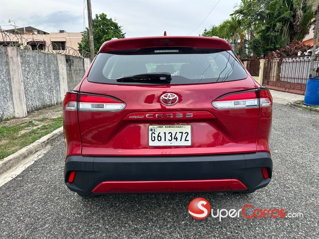 2023 Toyota Corolla Cross — foto 8 / 12
