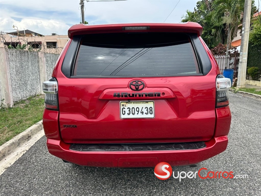 2014 Toyota 4 Runner SR5 — foto 5 / 12
