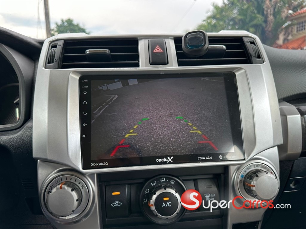 2014 Toyota 4 Runner SR5 — foto 11 / 12