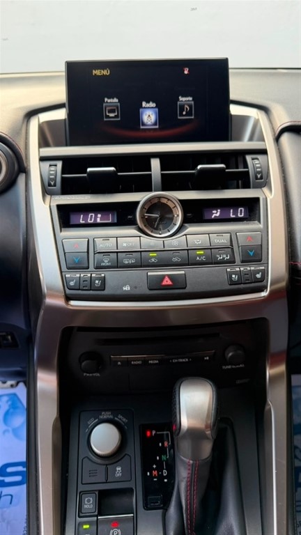 2017 Lexus NX 200T — foto 5 / 10