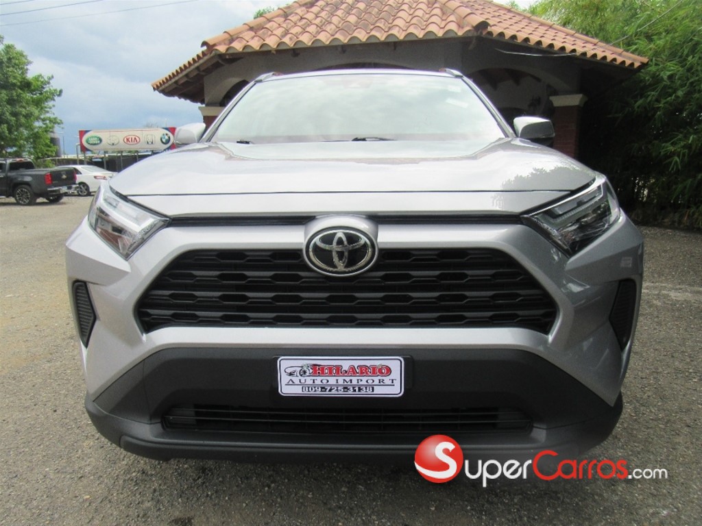 2022 Toyota RAV4 XLE — foto 6 / 12