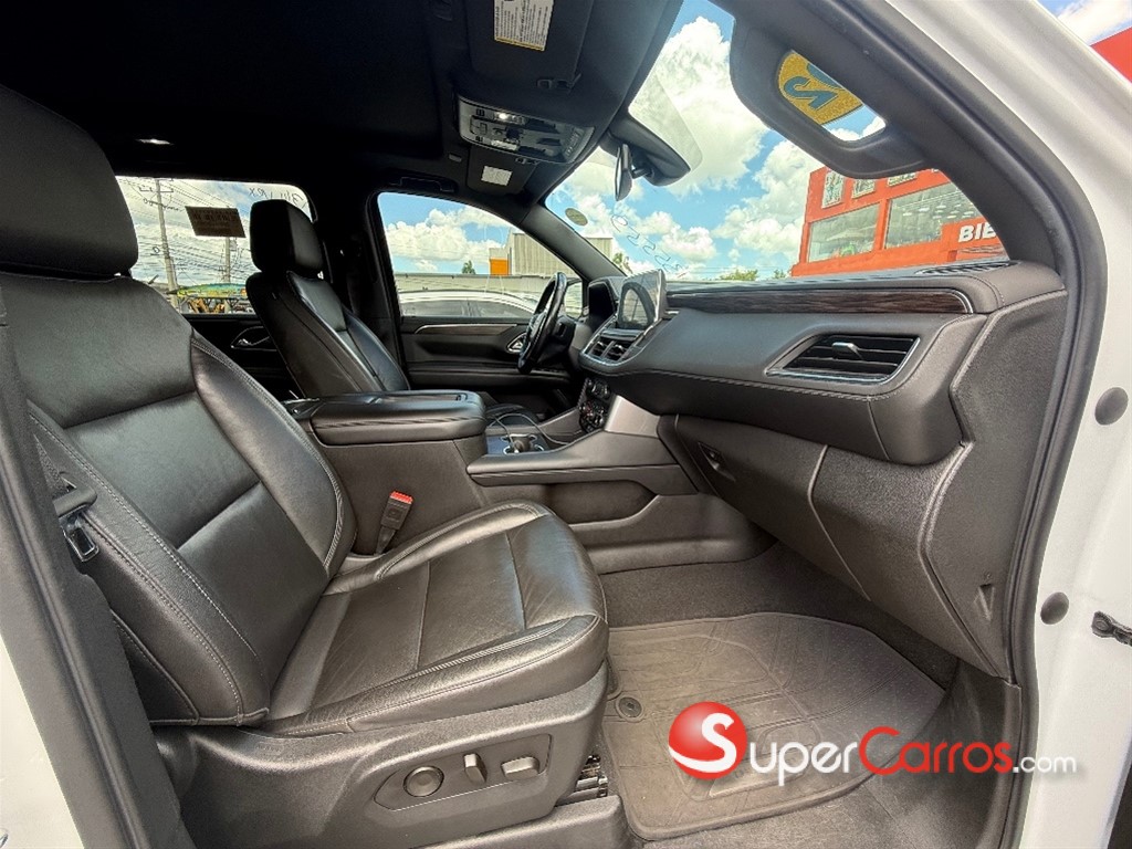 2021 Chevrolet Suburban LT — foto 7 / 10