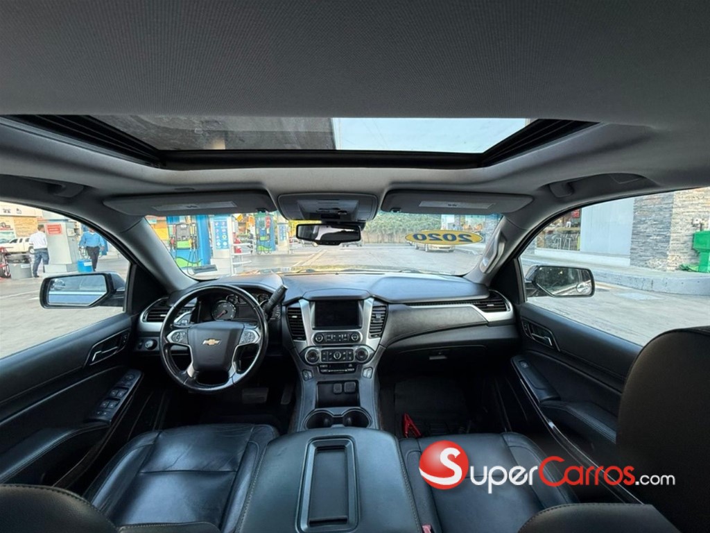 2020 Chevrolet Suburban LT — foto 5 / 10