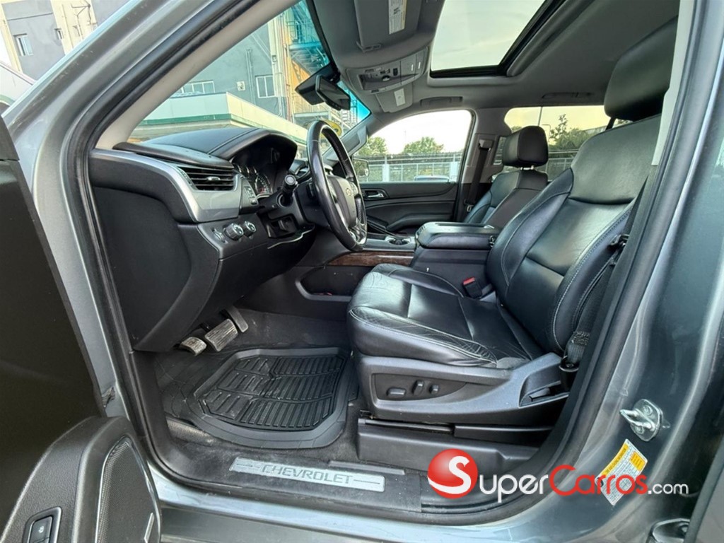 2020 Chevrolet Suburban LT — foto 6 / 10