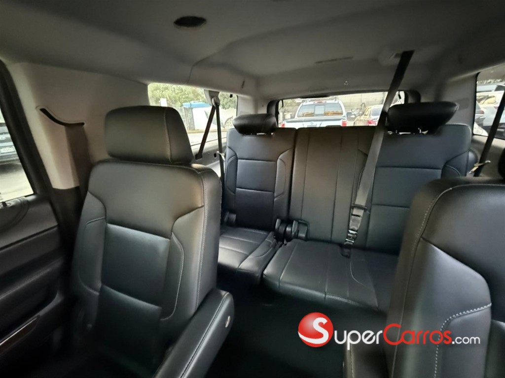 2020 Chevrolet Suburban LT — foto 10 / 10