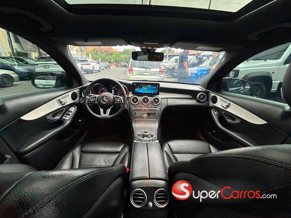 2020 Mercedes-Benz Clase C 300 — foto 7 / 12