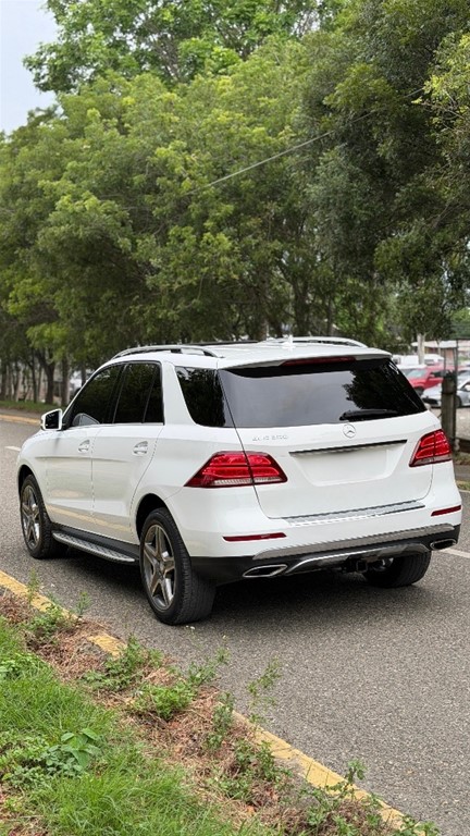 2017 Mercedes-Benz Clase ML 350 — foto 9 / 10