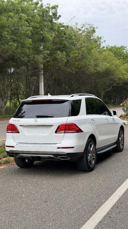 2017 Mercedes-Benz Clase ML 350 — foto 10 / 10
