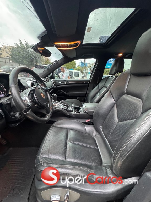 2012 Porsche Cayenne — foto 8 / 11