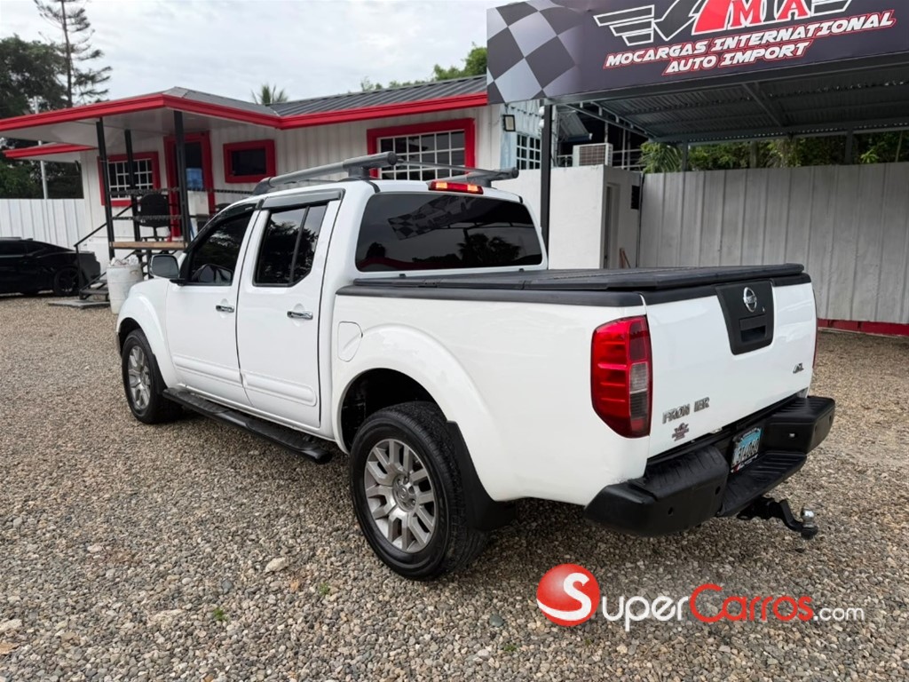2012 Nissan Frontier SV — foto 9 / 11