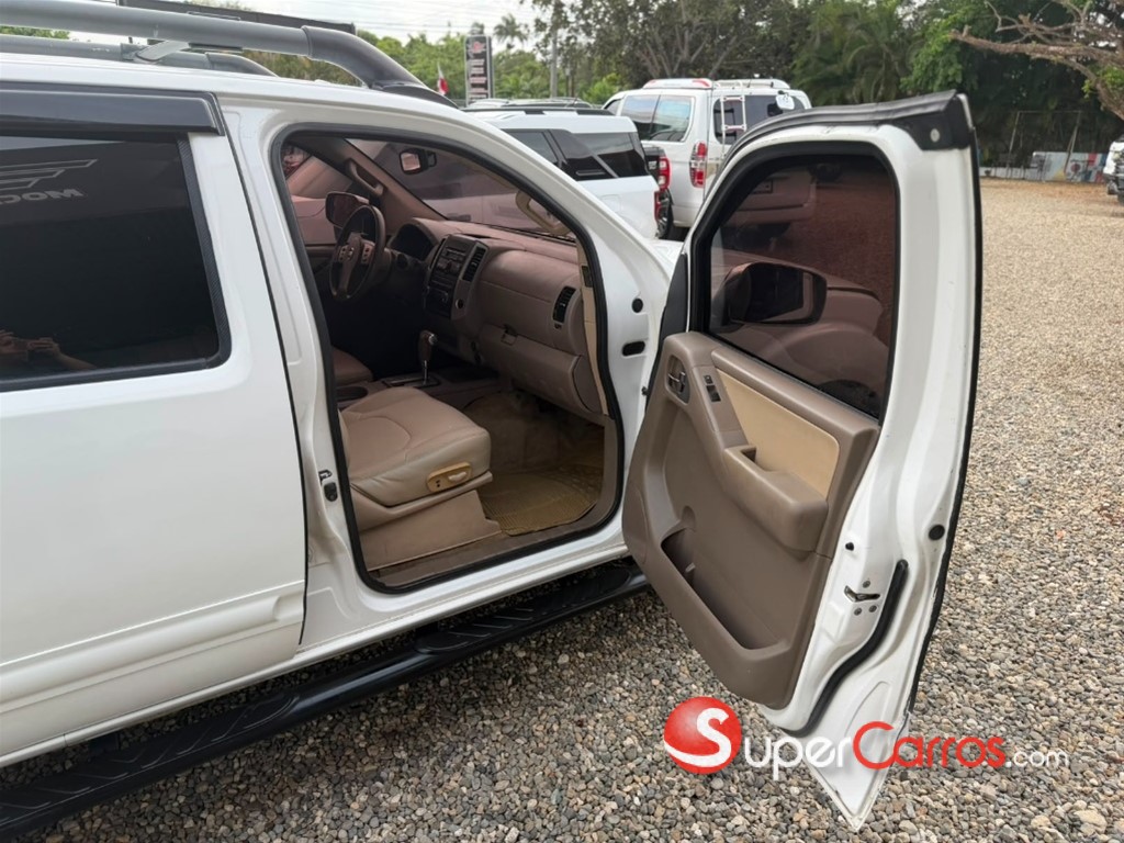 2012 Nissan Frontier SV — foto 10 / 11