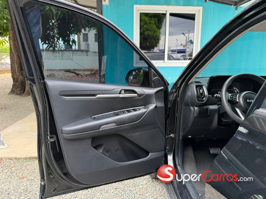 2023 Kia Sonet — foto 11 / 12
