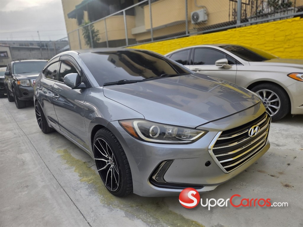 2017 Hyundai Elantra — foto 2 / 10