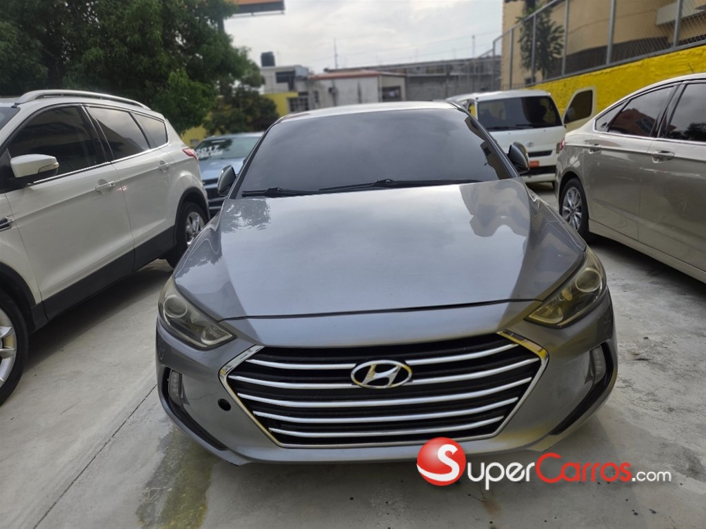 2017 Hyundai Elantra — foto 5 / 10