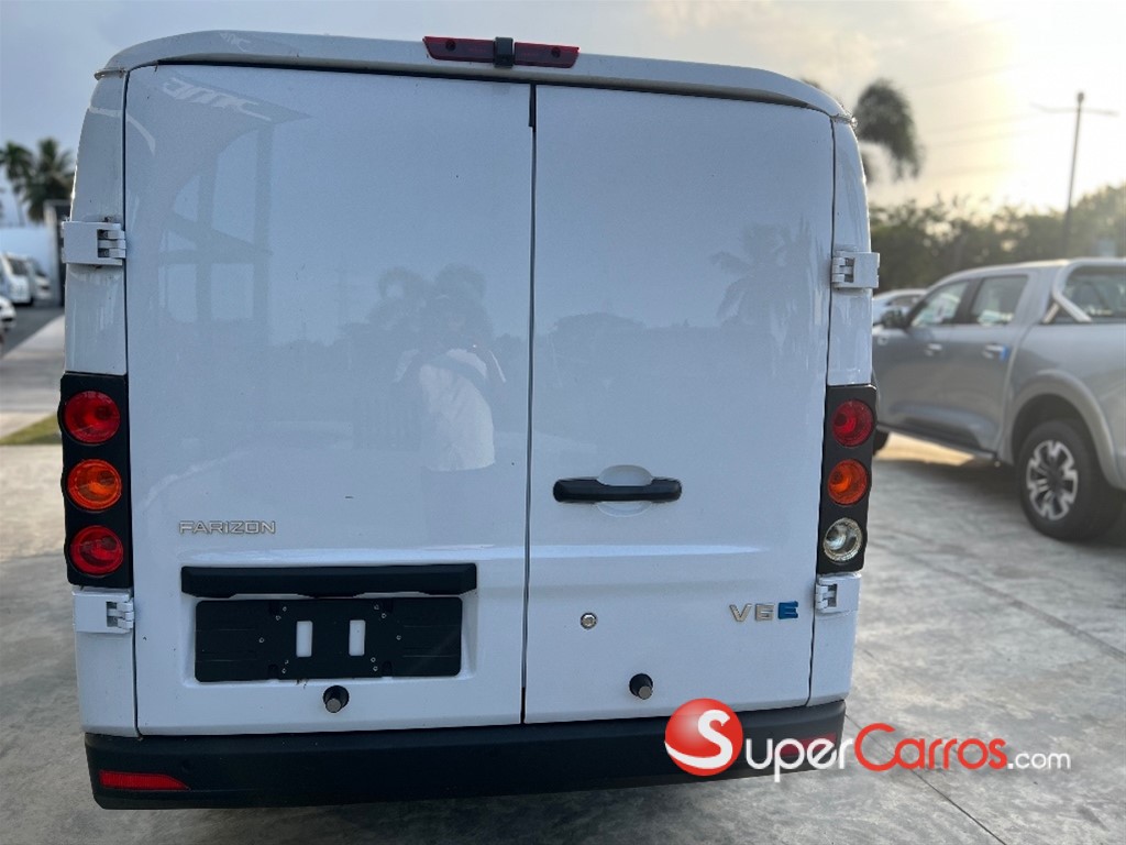 2026 Farizon V6E Van Cargo — foto 5 / 12