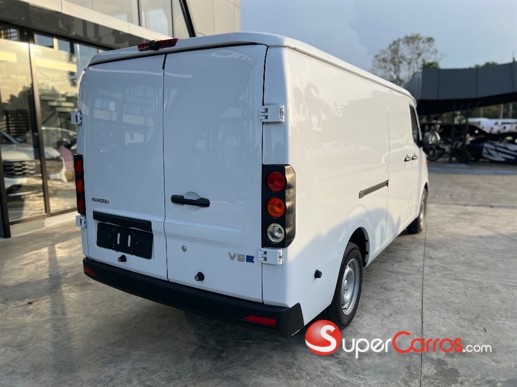 2026 Farizon V6E Van Cargo — foto 6 / 12