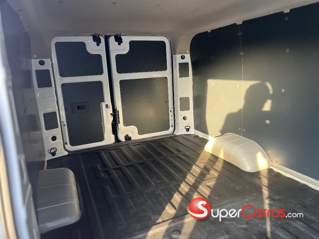 2026 Farizon V6E Van Cargo — foto 9 / 12