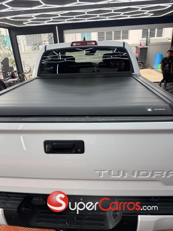 2020 Toyota Tundra SR5 — foto 6 / 12