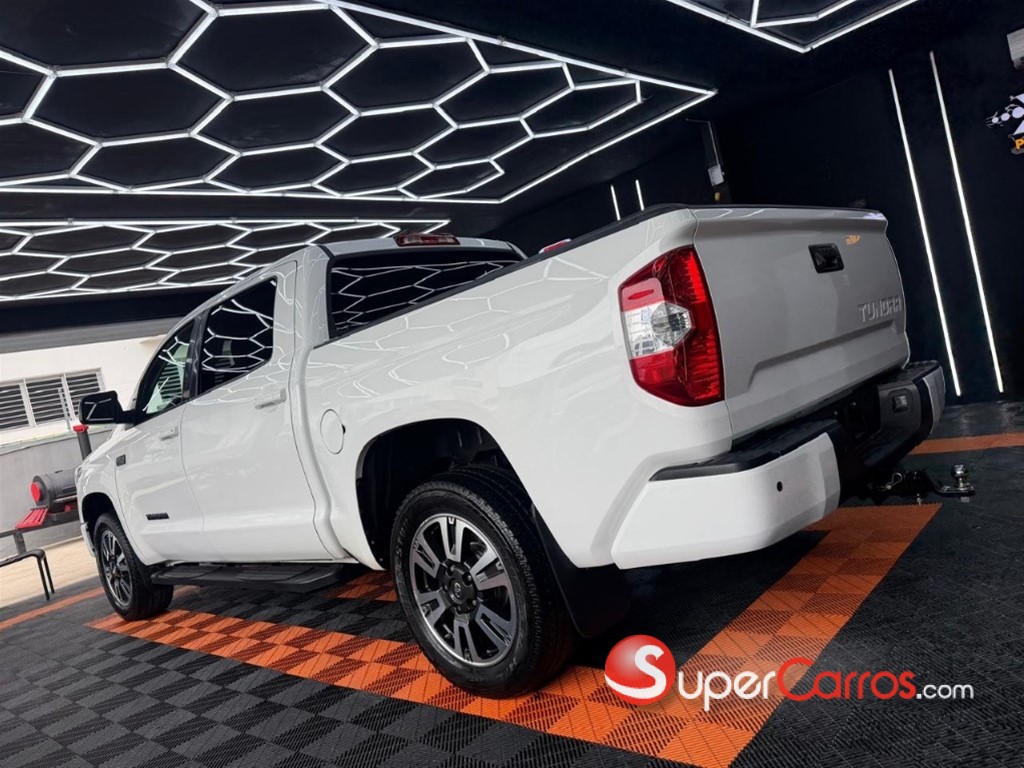 2020 Toyota Tundra SR5 — foto 9 / 12