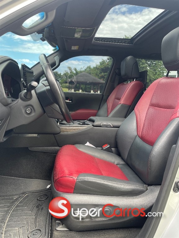 2024 Toyota Land Cruiser VXR — foto 6 / 12