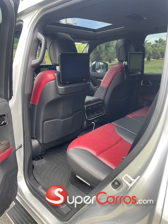2024 Toyota Land Cruiser VXR — foto 7 / 12