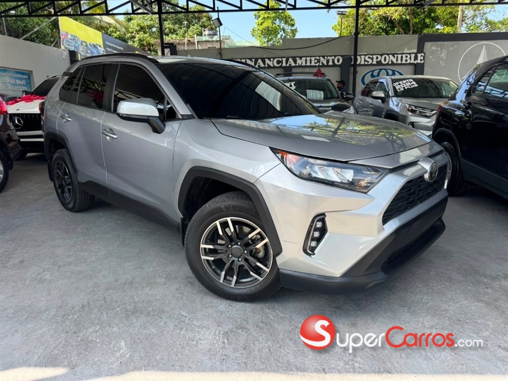2020 Toyota RAV4 LE PLUS