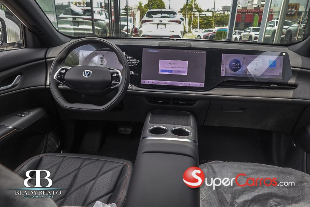 2027 Changan CS 75 Plus Elite — foto 10 / 12