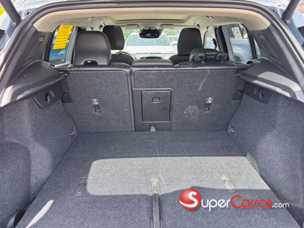 2021 Volvo XC40 Momentum — foto 4 / 12