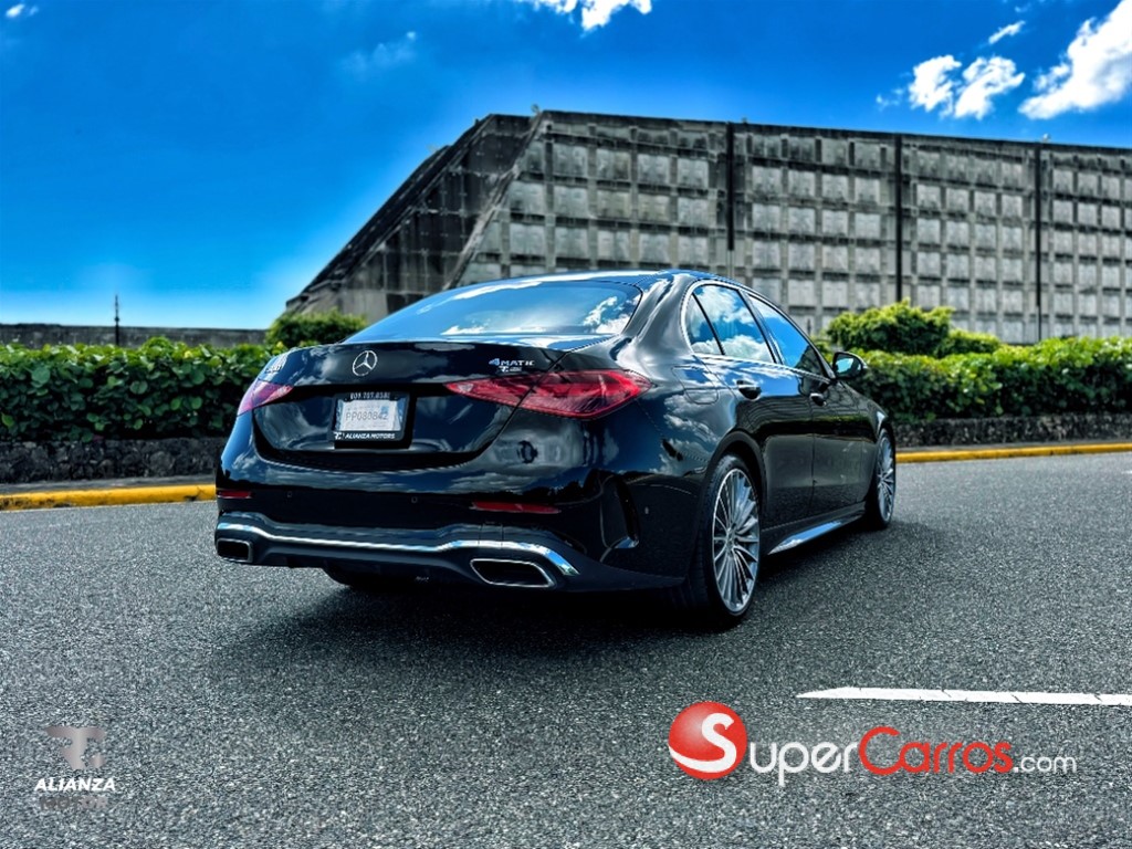 2022 Mercedes-Benz Clase C 300 4 Matic — foto 8 / 12