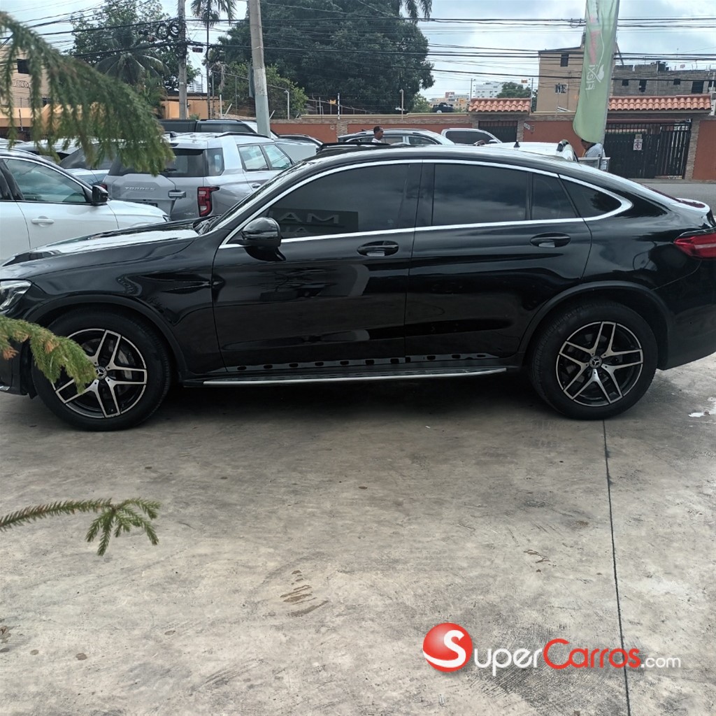 2017 Mercedes-Benz Clase GLC 250 4Matic Coupe — foto 2 / 12