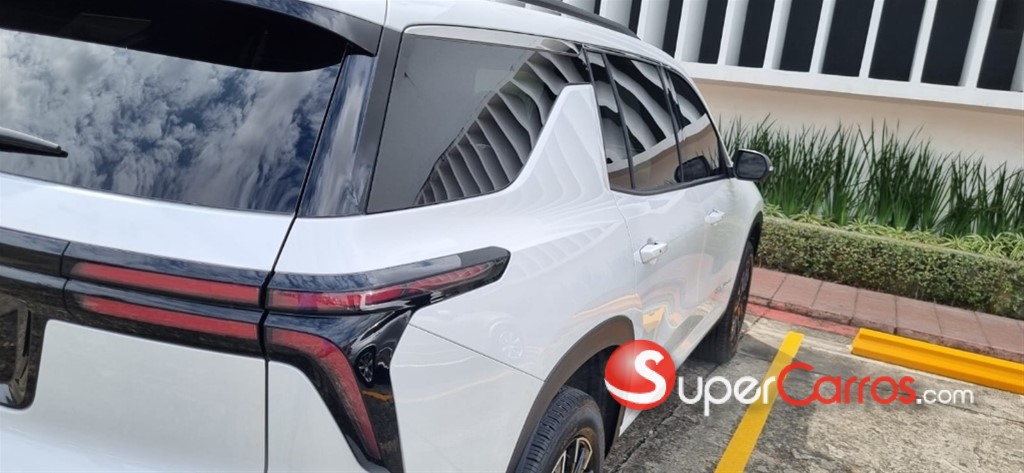 2025 Chevrolet Traverse LS — foto 6 / 12