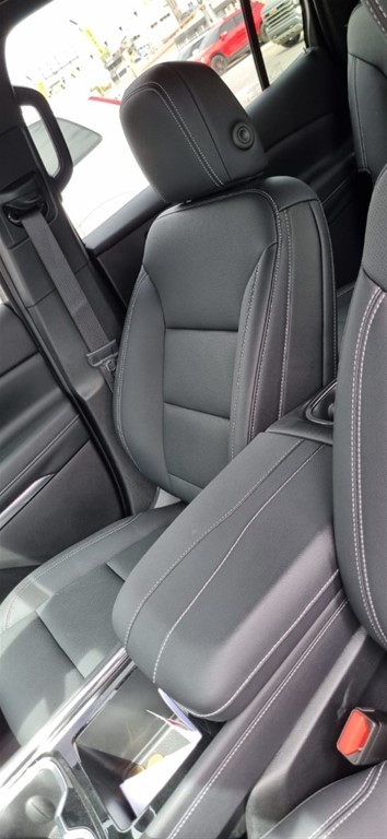 2025 Chevrolet Traverse LS — foto 8 / 12