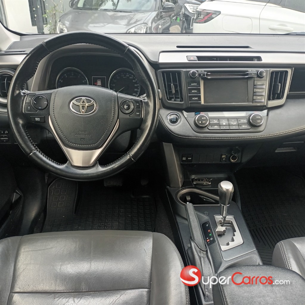 2017 Toyota RAV4 — foto 7 / 12