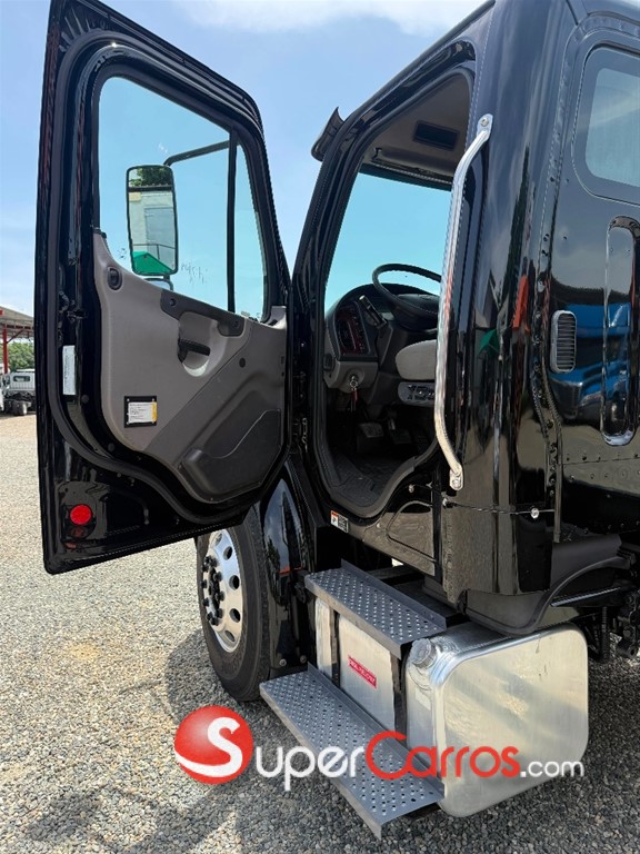 2019 Freightliner M2-106 — foto 3 / 6