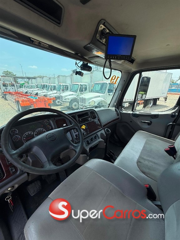 2019 Freightliner M2-106 — foto 4 / 6