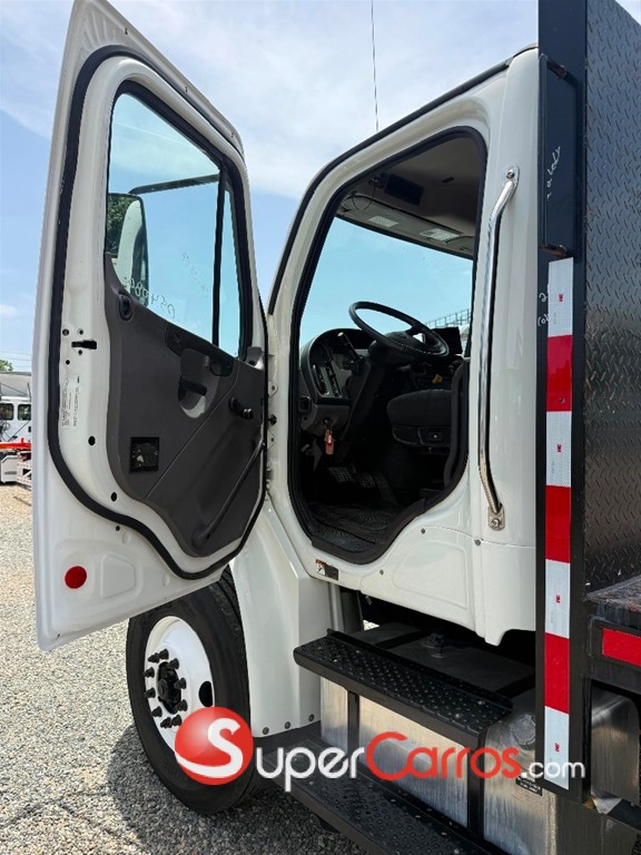 2020 Freightliner M2 — foto 3 / 6