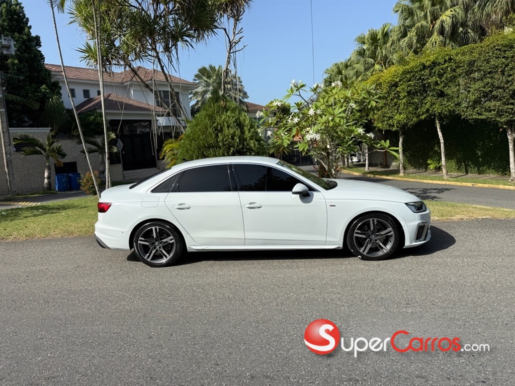 2021 Audi A4 Turbo S-Line — foto 4 / 9